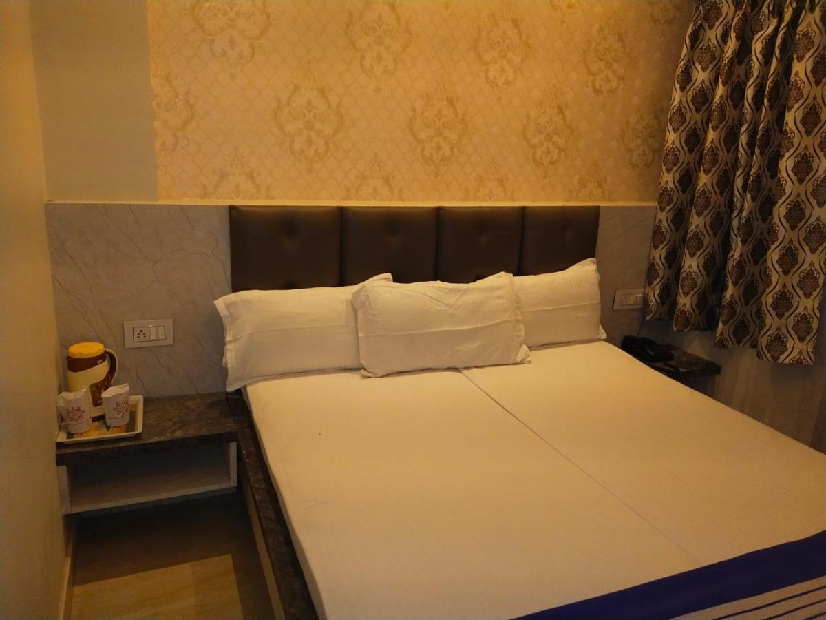 Hotel Gateway Kailash Varanasi Eksteriør bilde