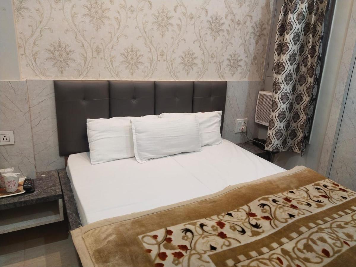 Hotel Gateway Kailash Varanasi Eksteriør bilde