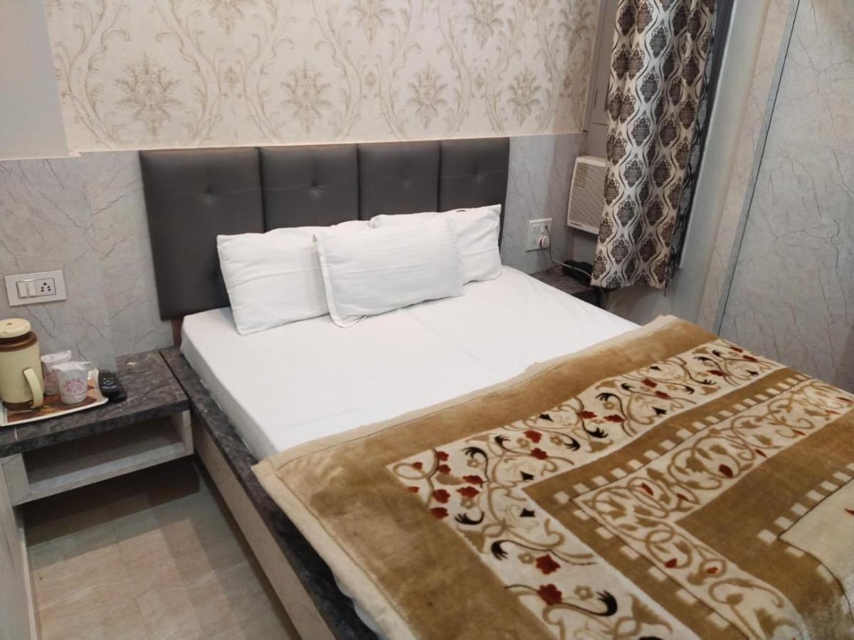 Hotel Gateway Kailash Varanasi Eksteriør bilde