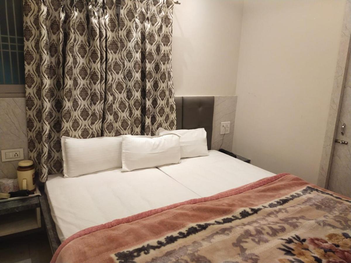 Hotel Gateway Kailash Varanasi Eksteriør bilde